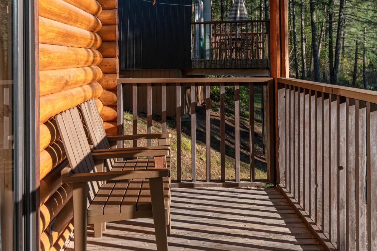 Cusheon Lake Resort Ganges Exterior photo