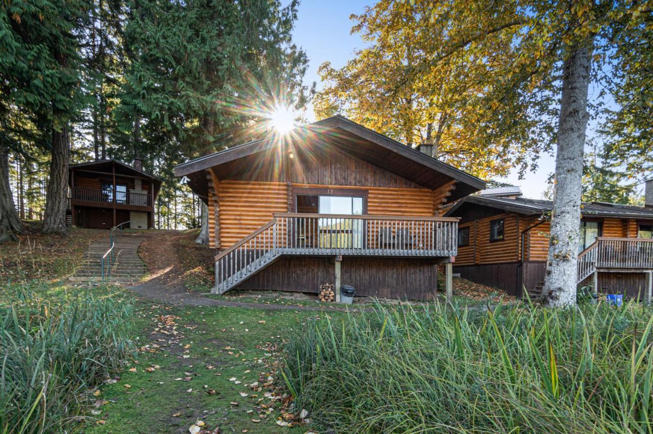 Cusheon Lake Resort Ganges Exterior photo