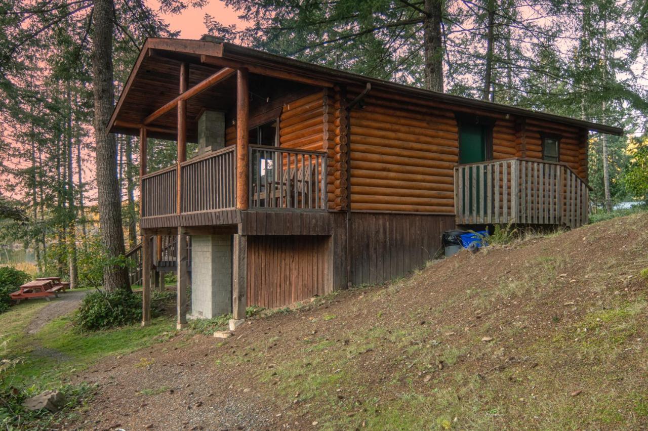 Cusheon Lake Resort Ganges Exterior photo