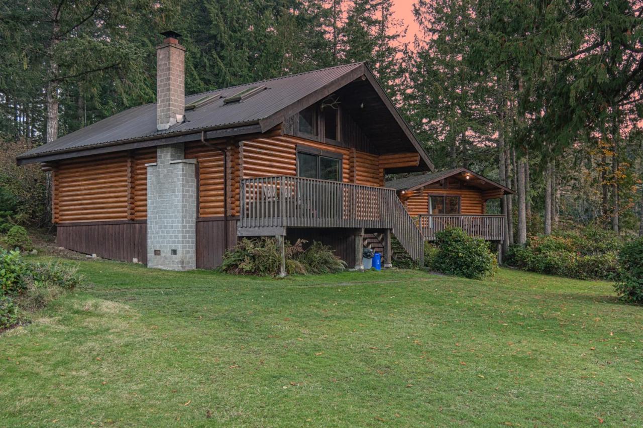 Cusheon Lake Resort Ganges Exterior photo